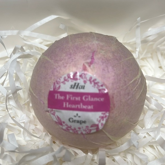 Bath Bomb Grape The First Glance Heartbeat - Picture 2 of 6